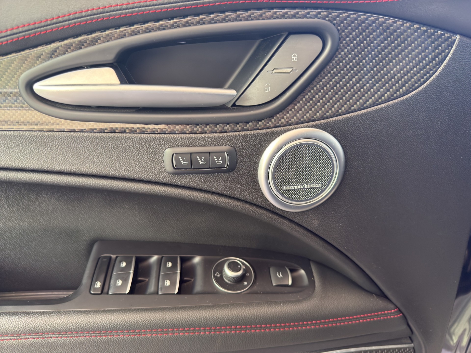 ALFA ROMEO Stelvio 2.9 V6 Quadrifoglio Q4 Automatic-image-12