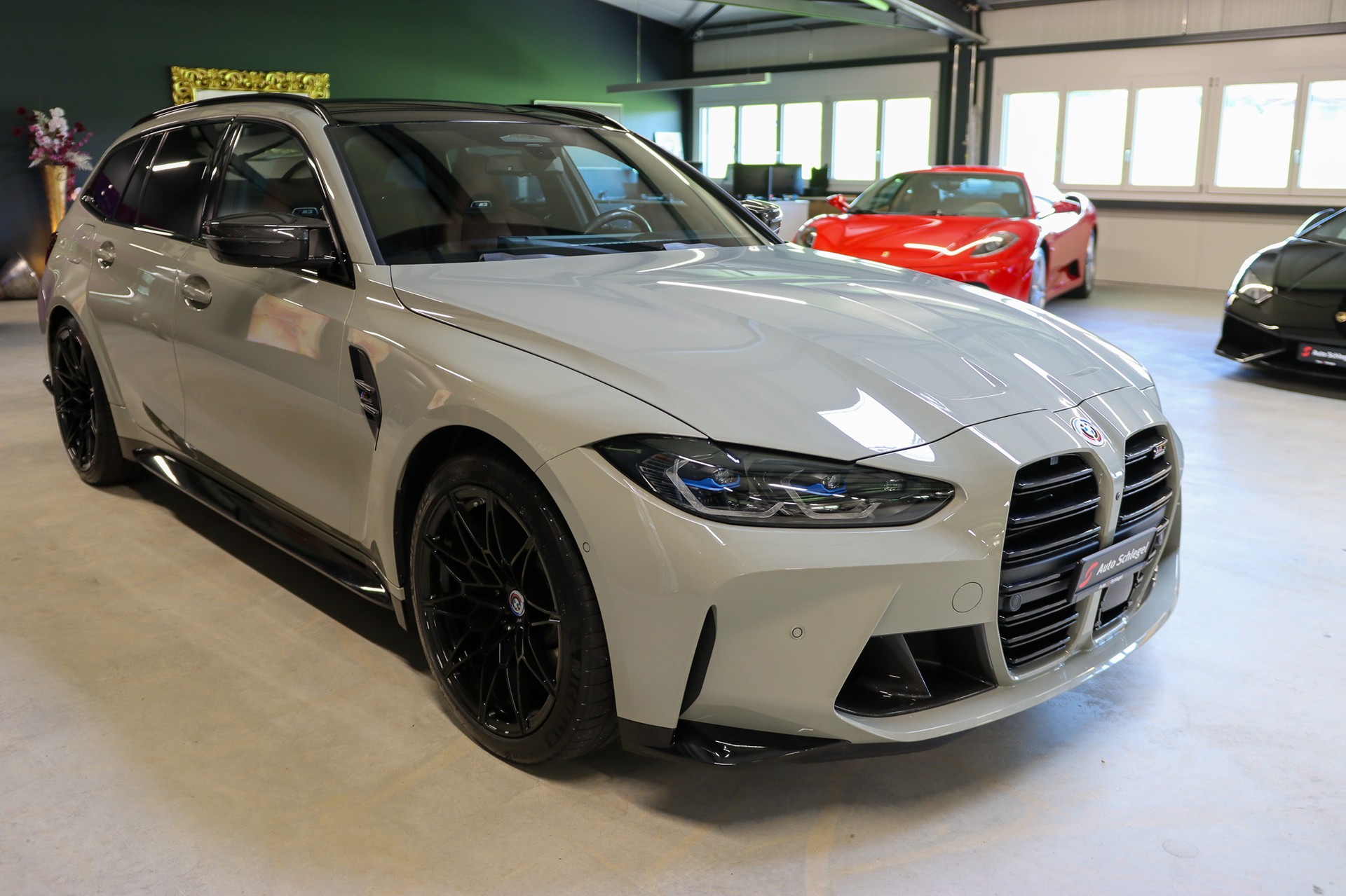 BMW M3 Touring xDrive Competition M-image-6