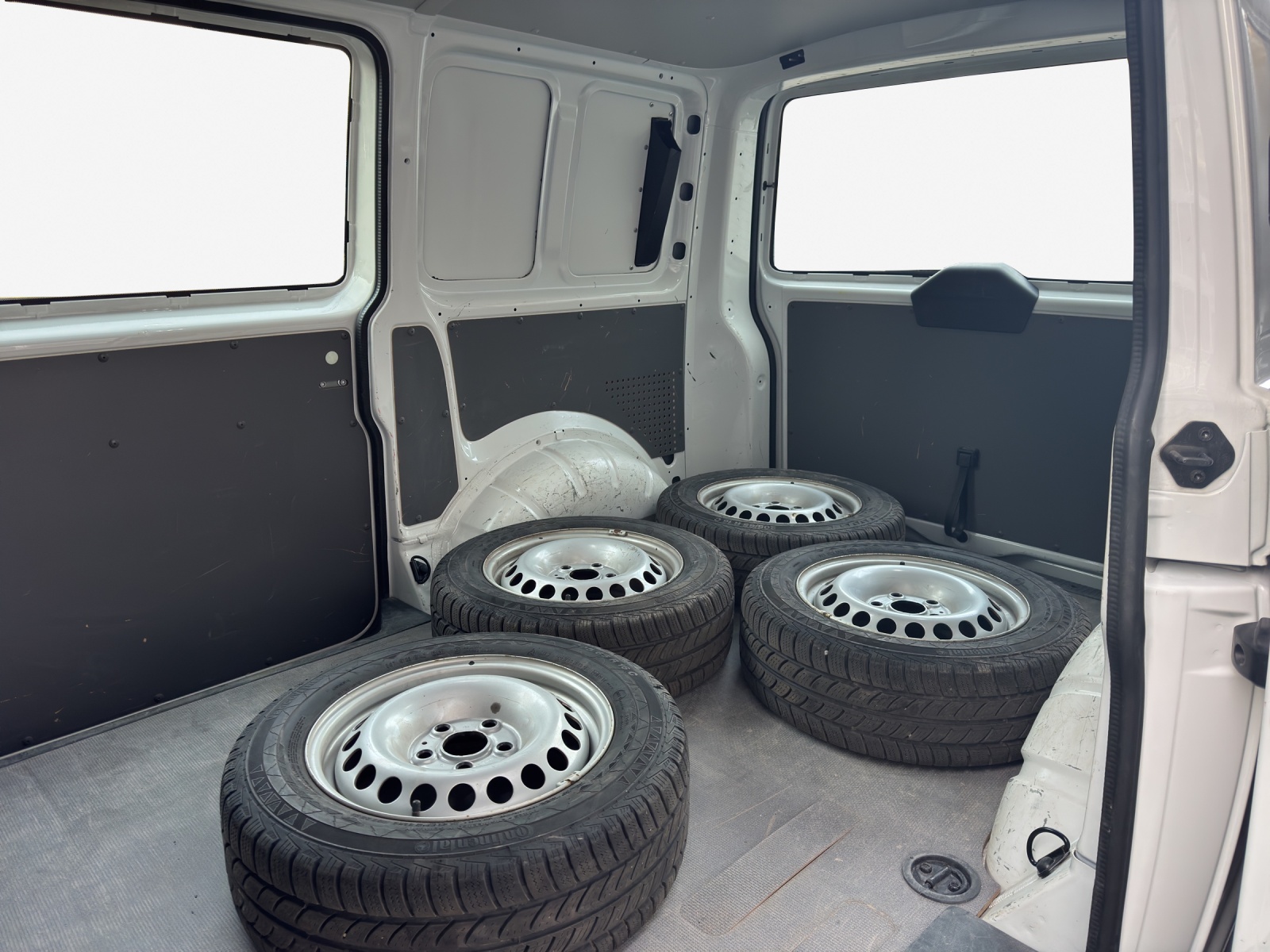 VW T6.1 2.0 TDI 4Motion-image-11