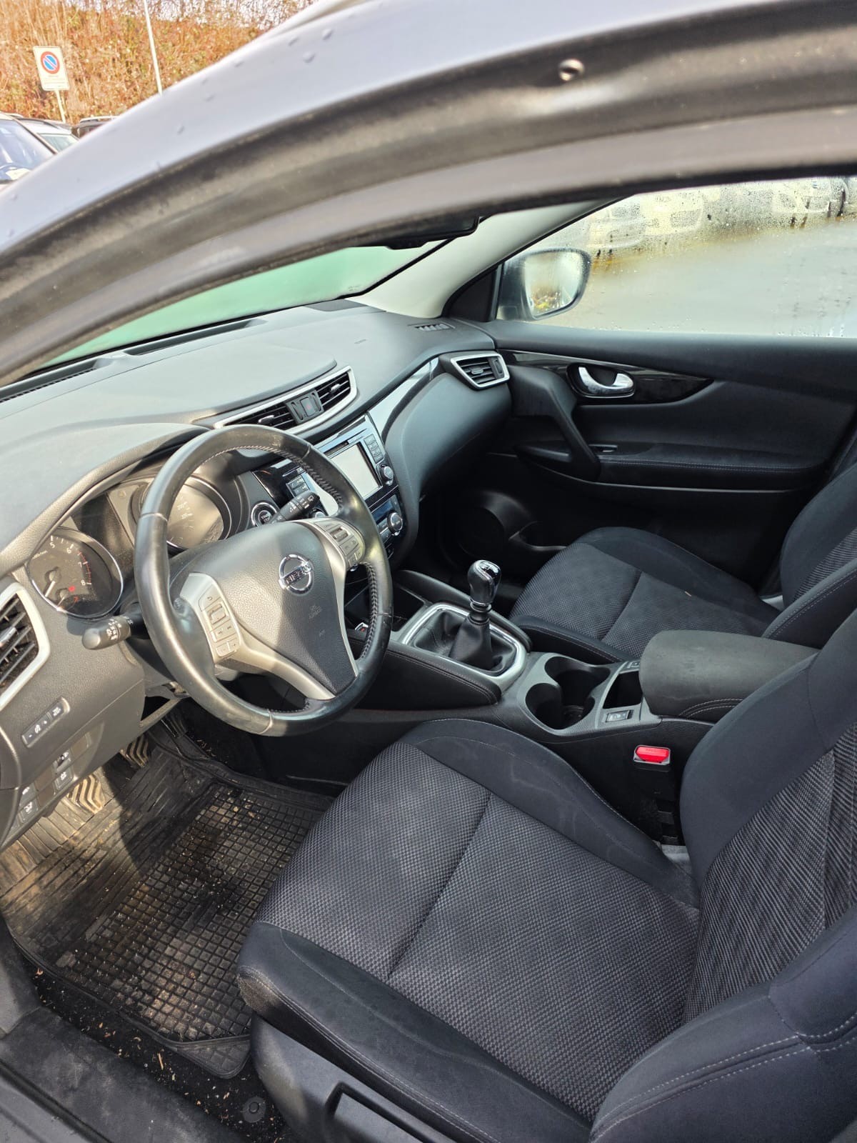 NISSAN Qashqai 1.2 DIG-T acenta-image-10