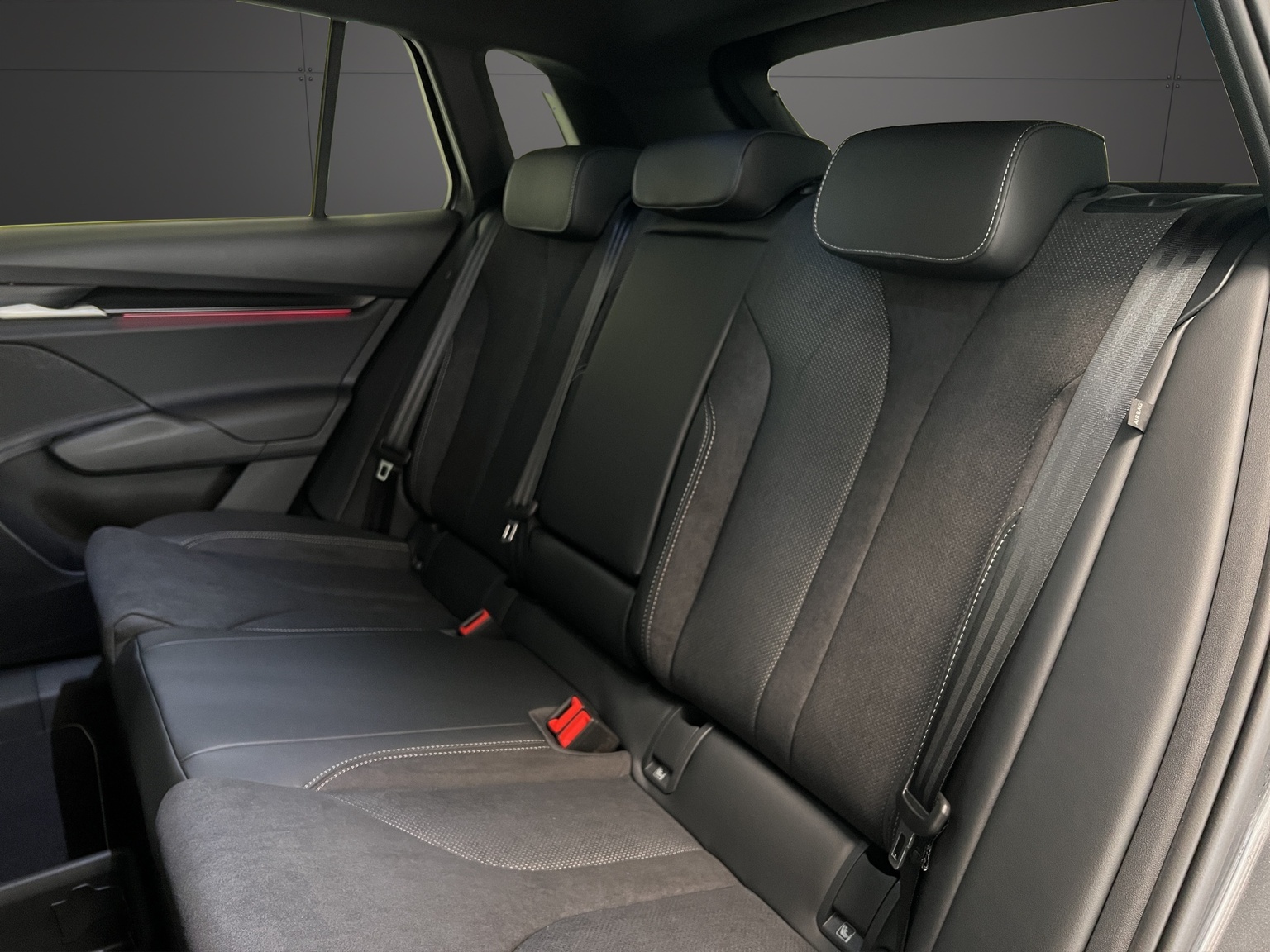 SKODA Elroq 85 Sportline-image-7