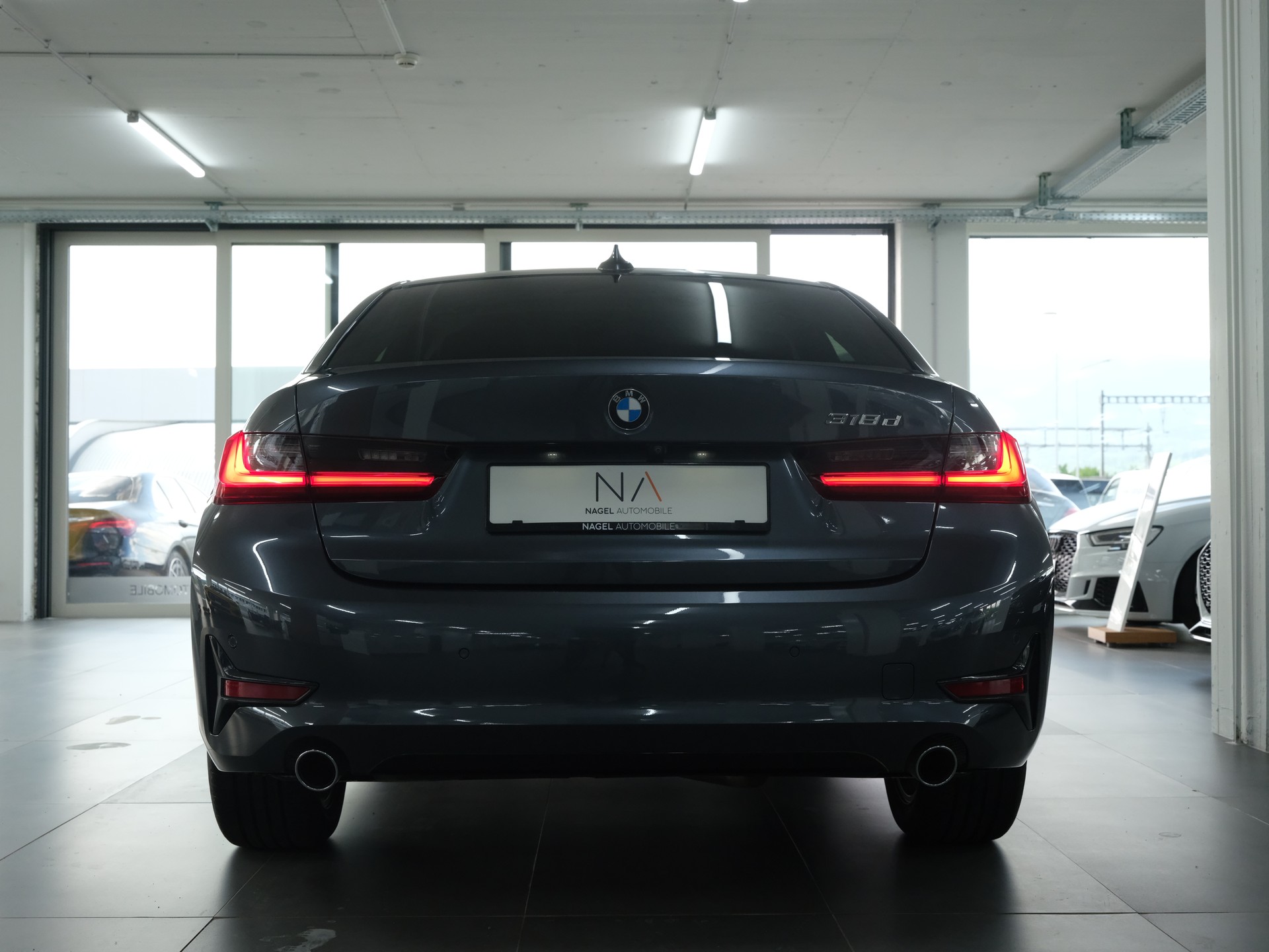 BMW 318d Steptronic Sport Line-image-6