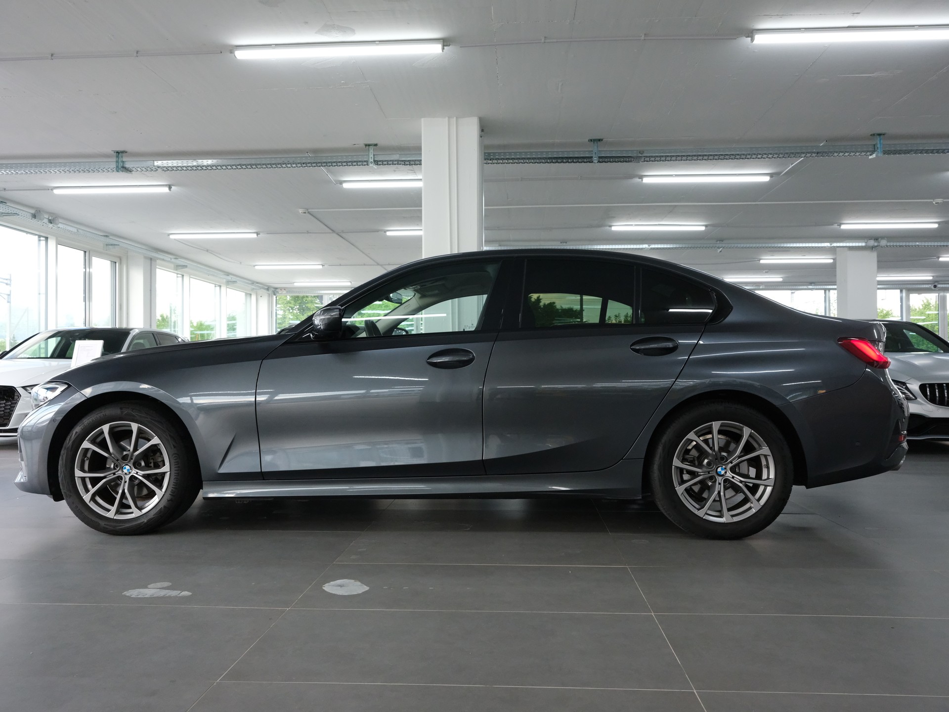 BMW 318d Steptronic Sport Line-image-4