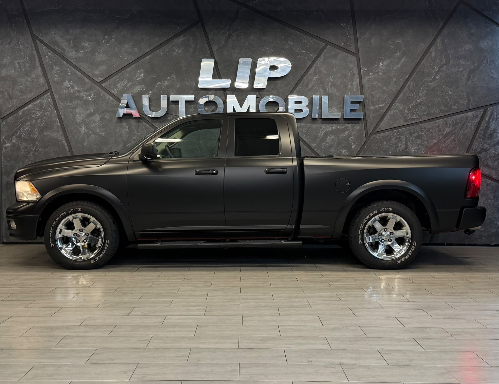 DODGE 1500 5.7 V8 4X4 Laramie-image-3