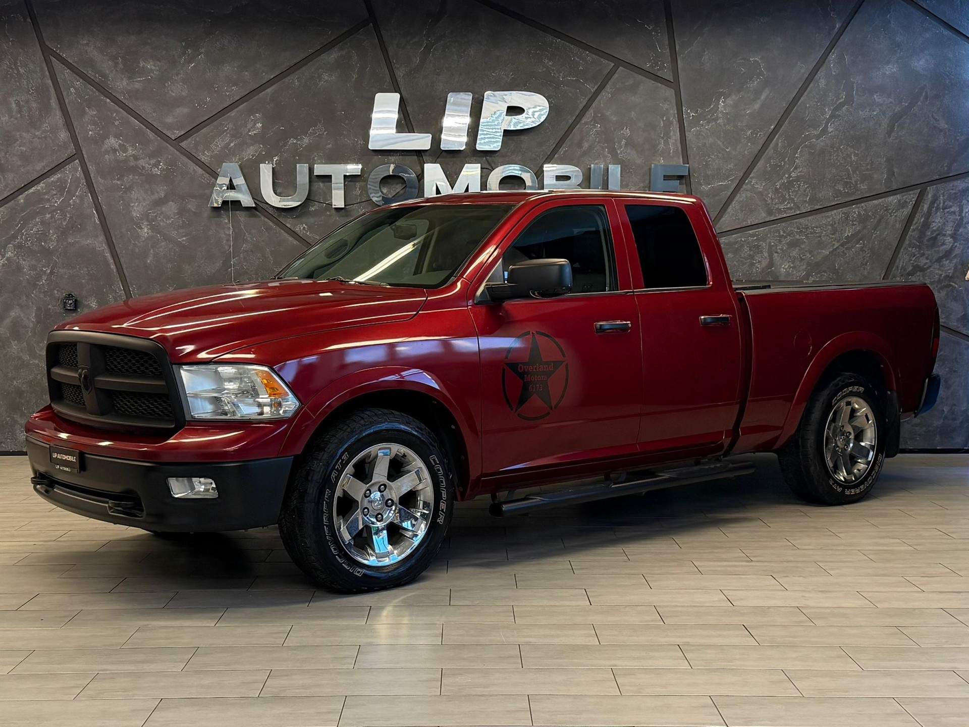 DODGE 1500 5.7 V8 4X4 Laramie-image-0