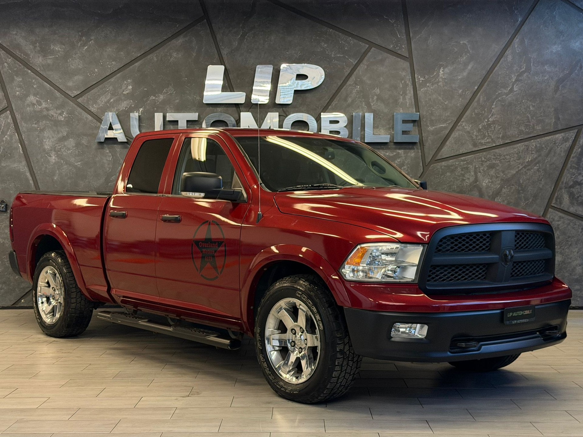 DODGE 1500 5.7 V8 4X4 Laramie-image-2