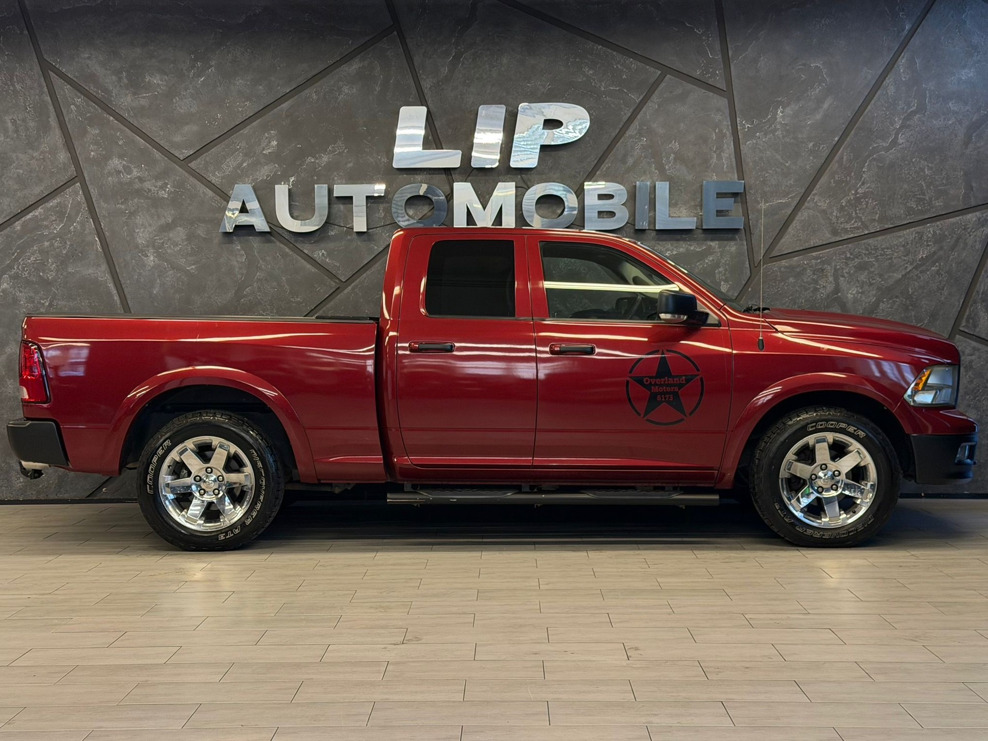 DODGE 1500 5.7 V8 4X4 Laramie-image-3