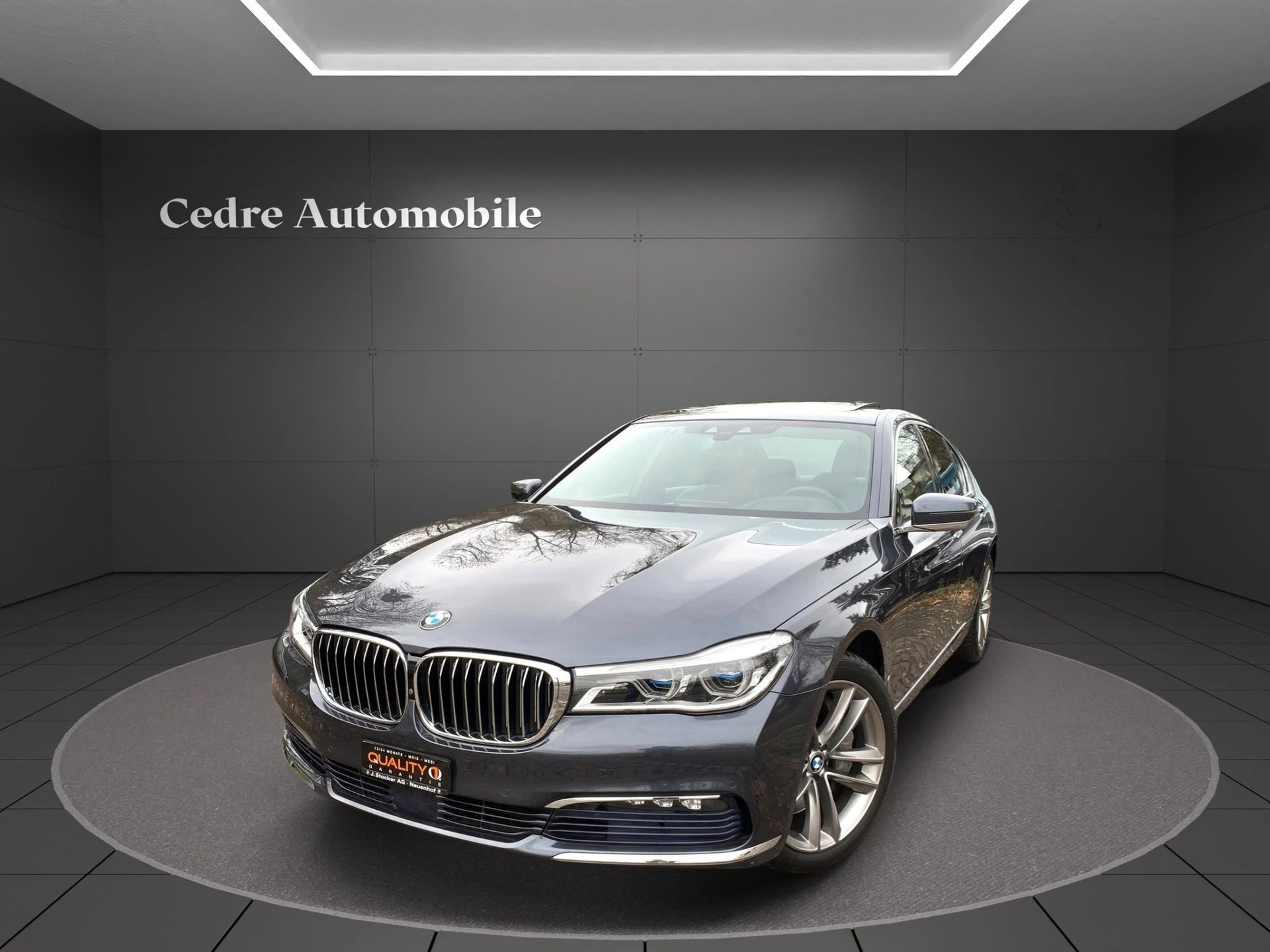 BMW 750i xDrive Steptronic-image-0