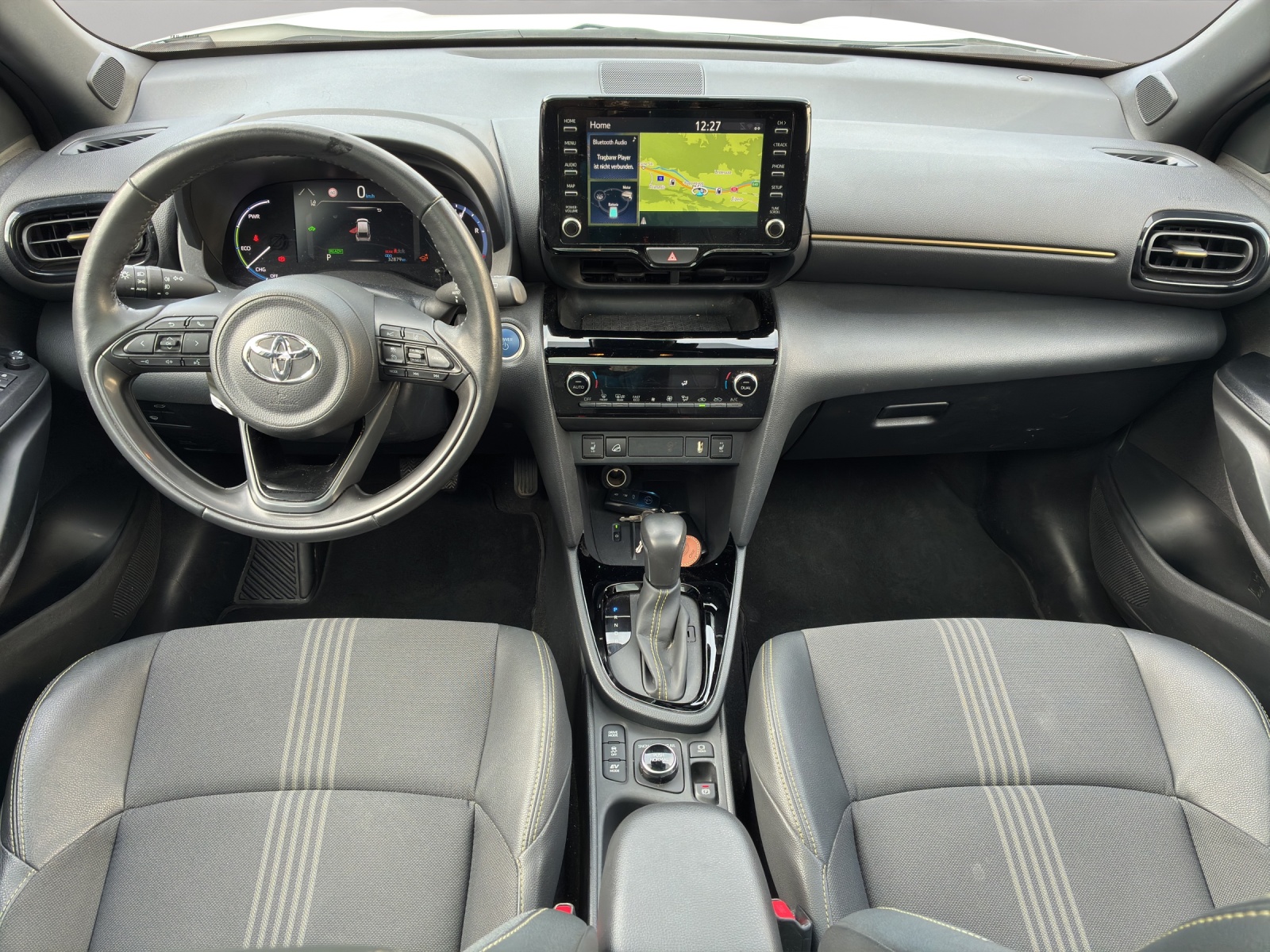 TOYOTA Yaris Cross 1.5 Adventure e-CVT AWDi-image-8