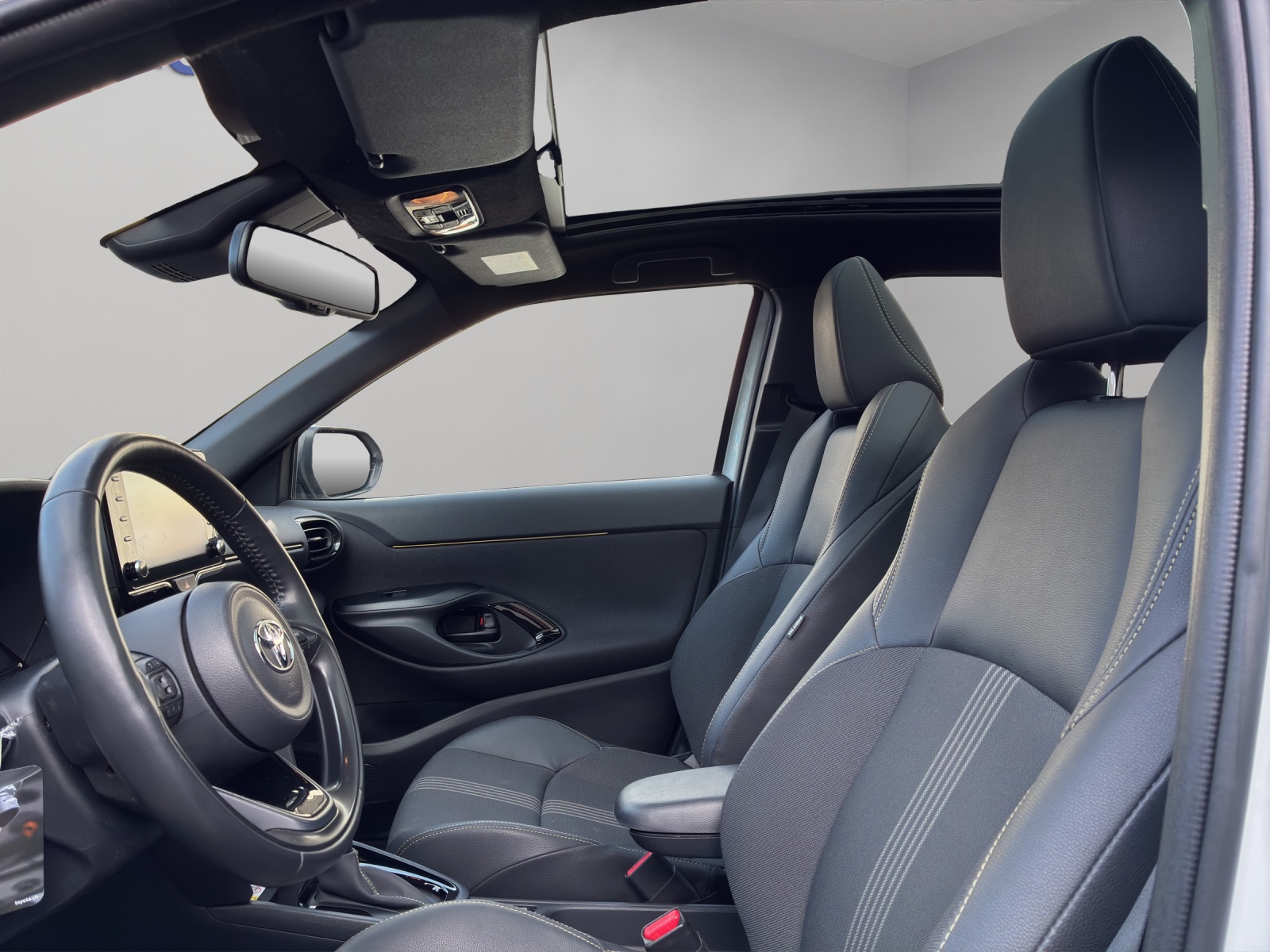 TOYOTA Yaris Cross 1.5 Adventure e-CVT AWDi-image-10