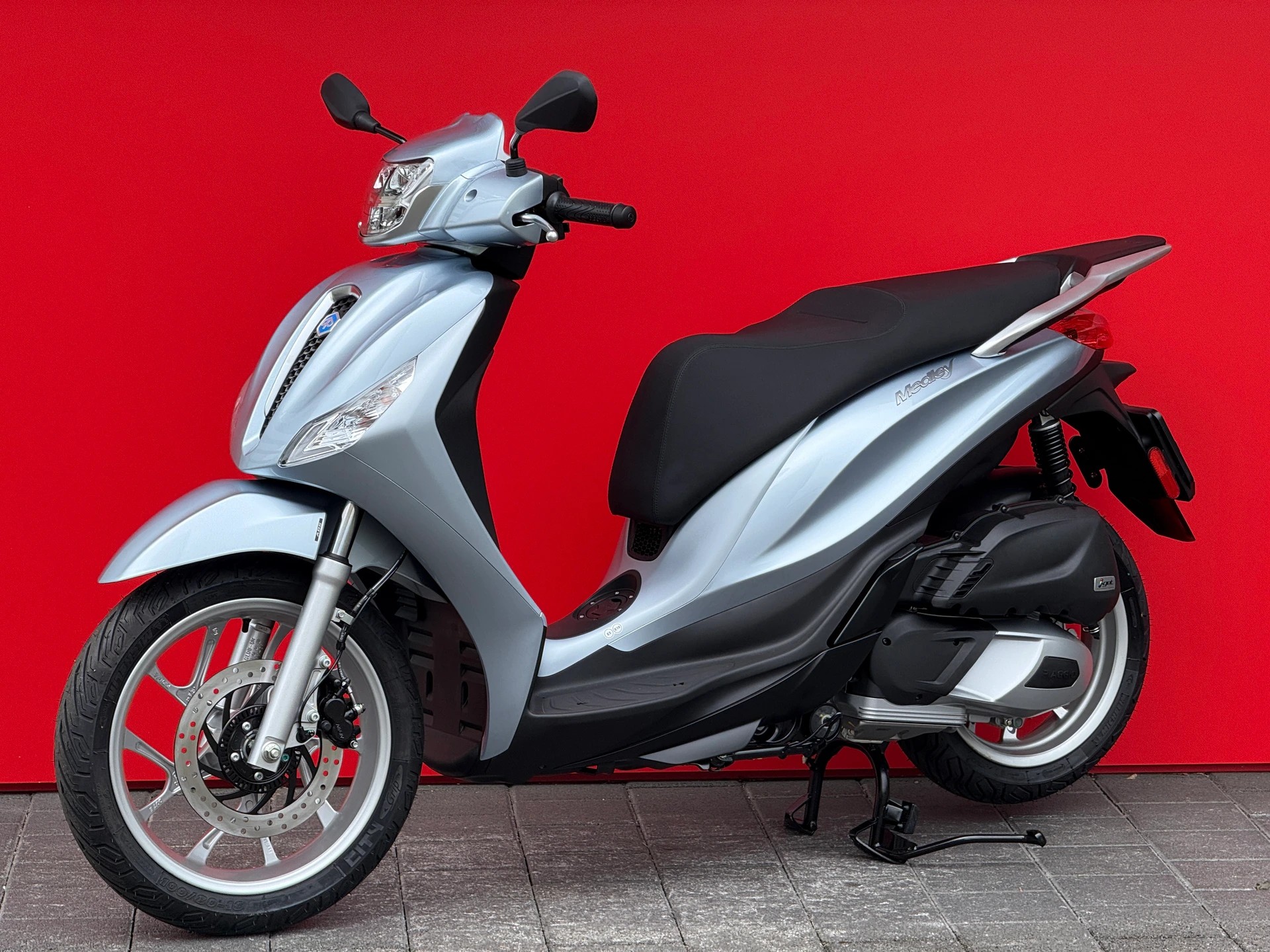 PIAGGIO Medley 200 E5+-image-12