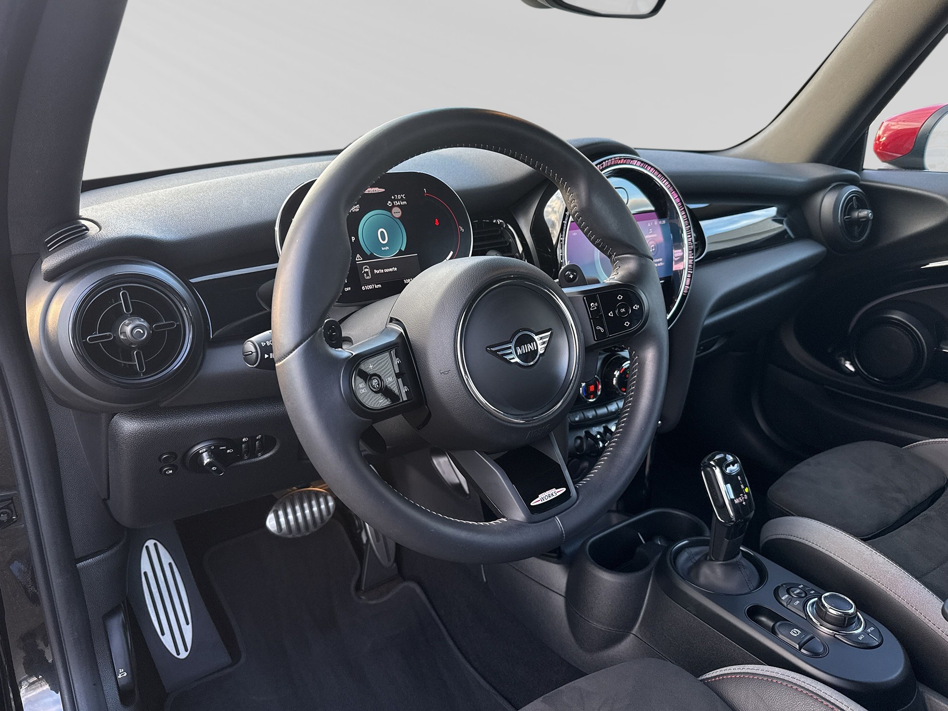 MINI Cooper John Cooper Works Cabriolet Steptronic-image-3