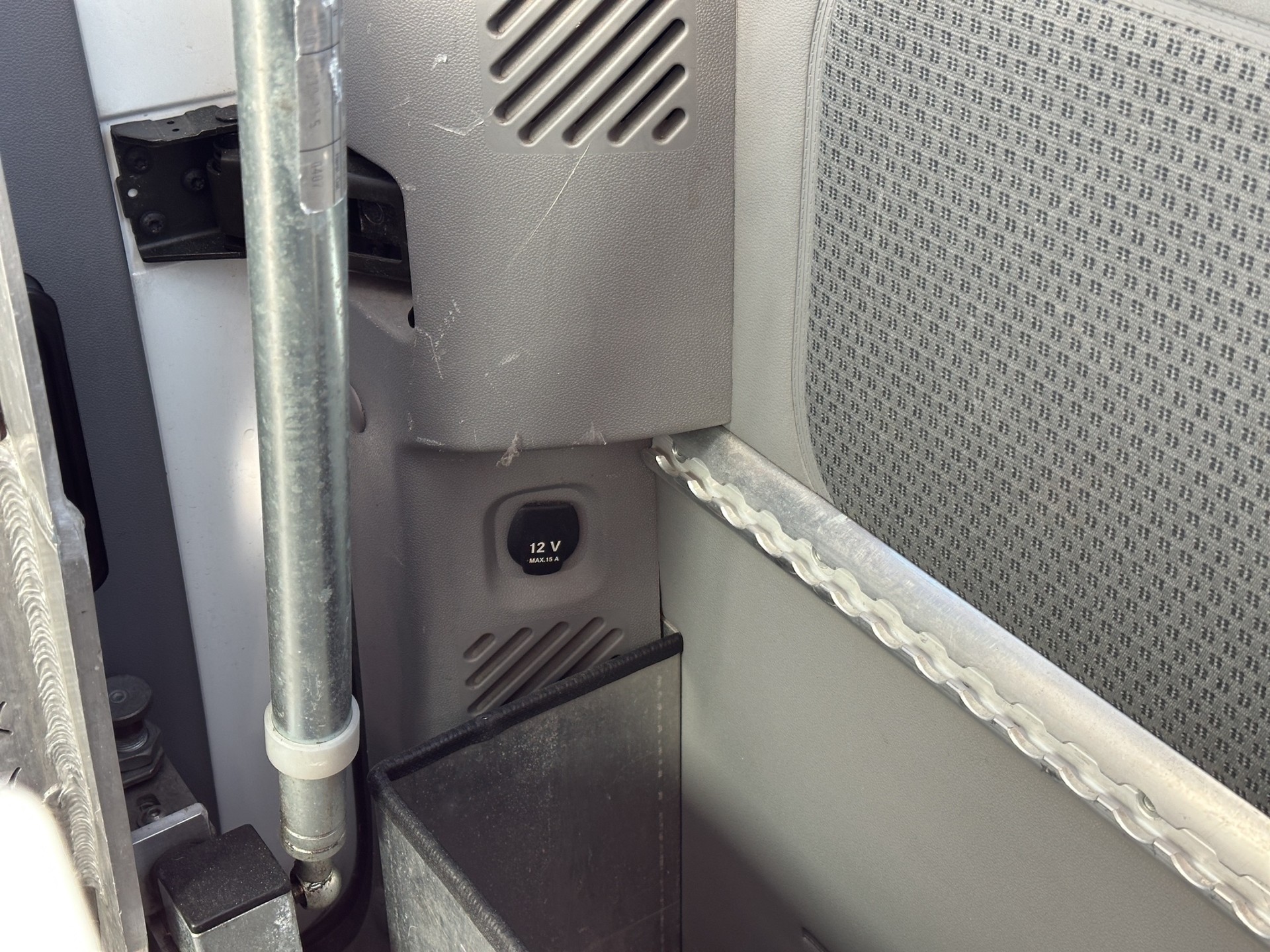 MERCEDES-BENZ Mercedes-Benz Sprinter 315 CDI Hochdach Kompakt mit Rampe-image-43
