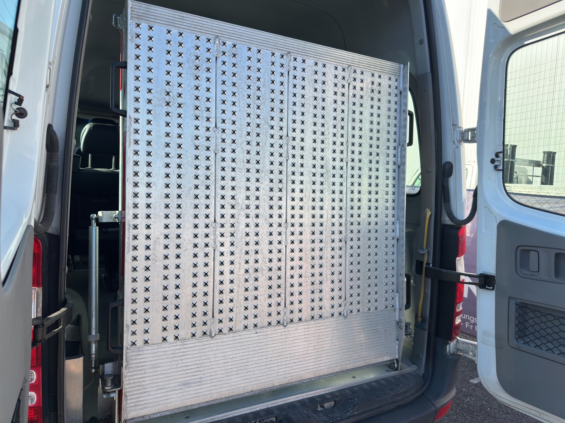 MERCEDES-BENZ Mercedes-Benz Sprinter 315 CDI Hochdach Kompakt mit Rampe-image-55