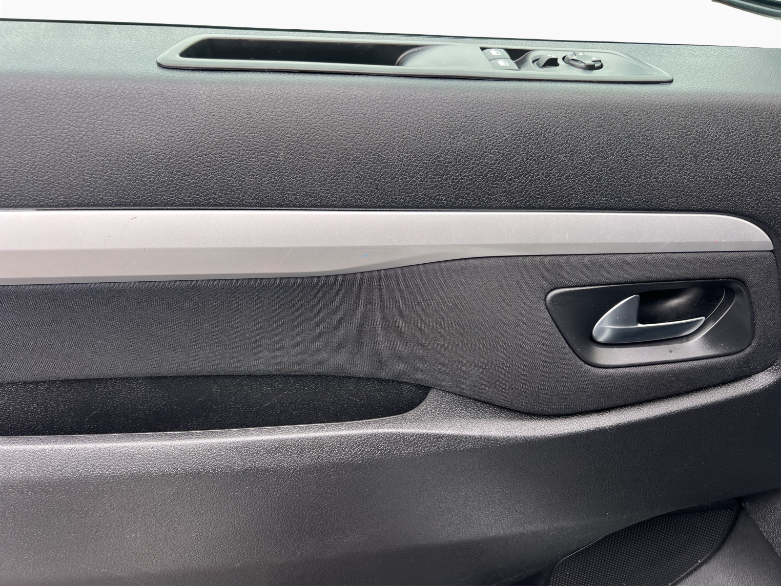 PEUGEOT Traveller 2.0 BlueHDi Business Standard EAT-image-9
