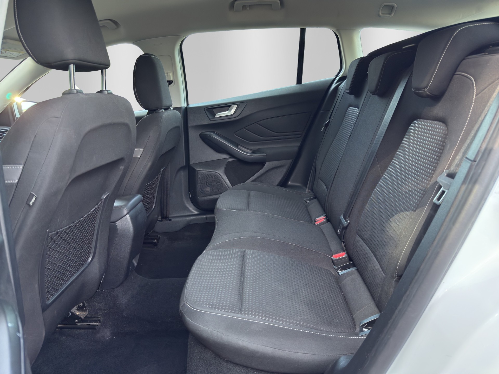 FORD Focus 1.5 TDCi Cool Connect Automatic-image-13