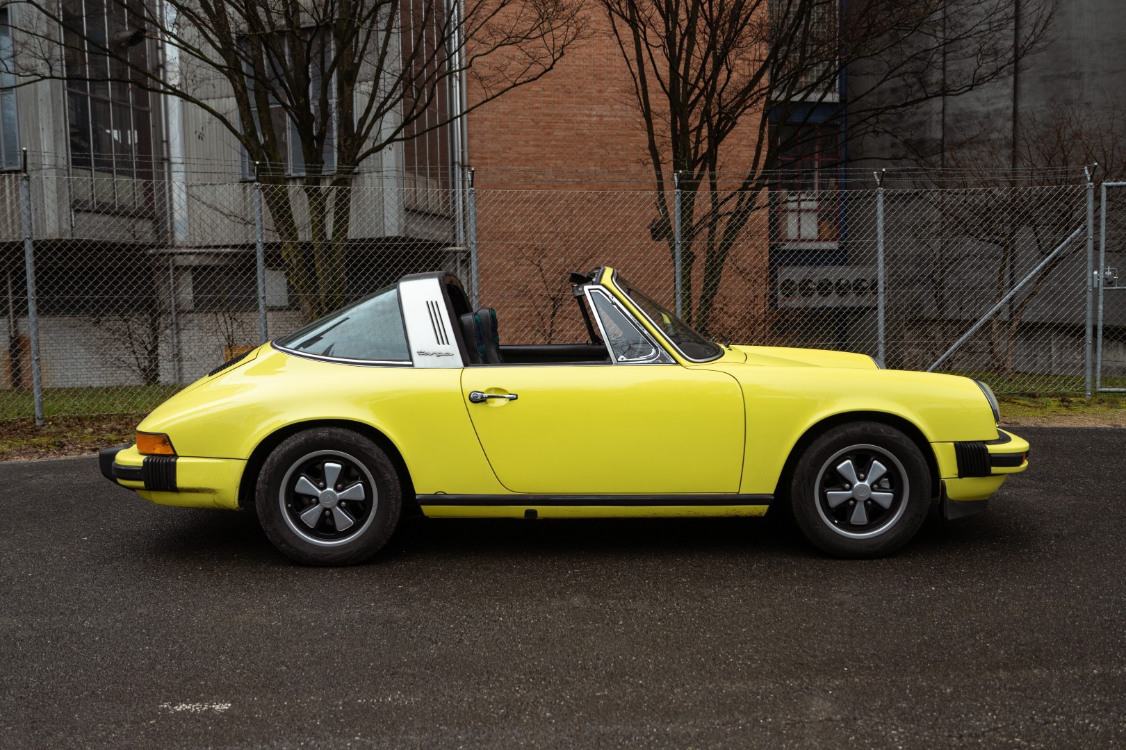PORSCHE 911 2.7S Targa-image-7