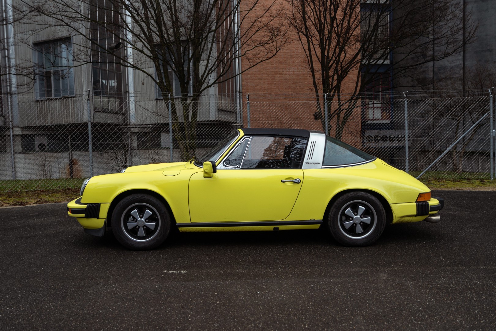 PORSCHE 911 2.7S Targa-image-2