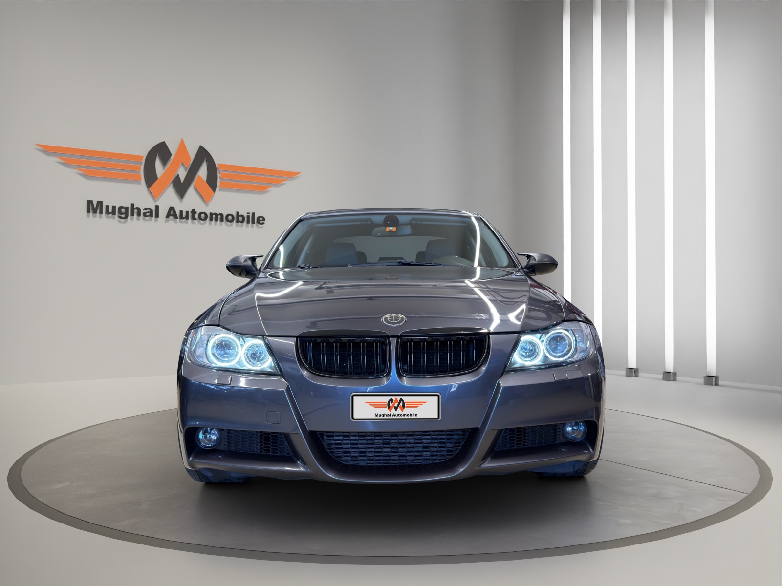 BMW 335i-image-1