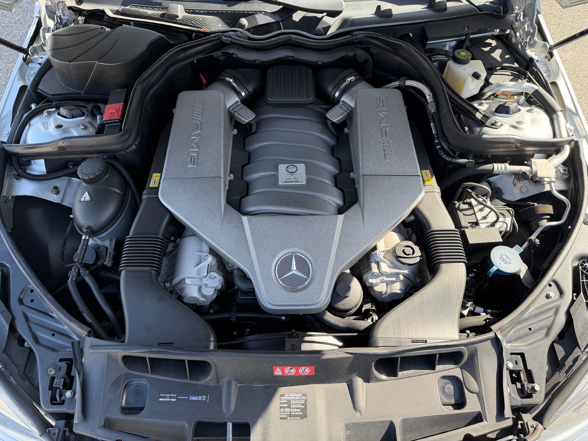 MERCEDES-BENZ C 63 AMG Avantgarde 7G-Tronic Performance-Package-image-13