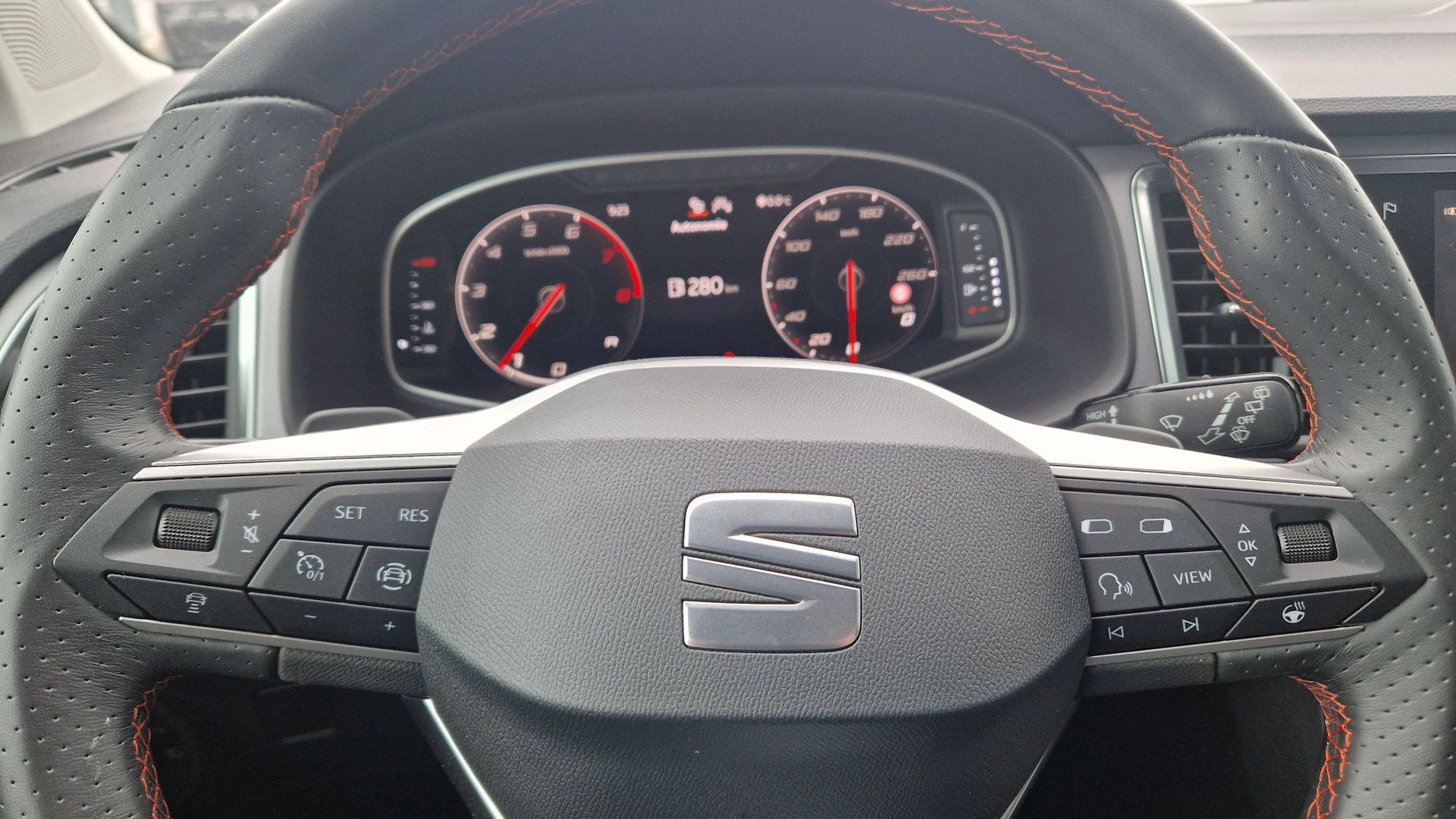 SEAT Ateca 1.5 TSI EVO DSG FR-image-11