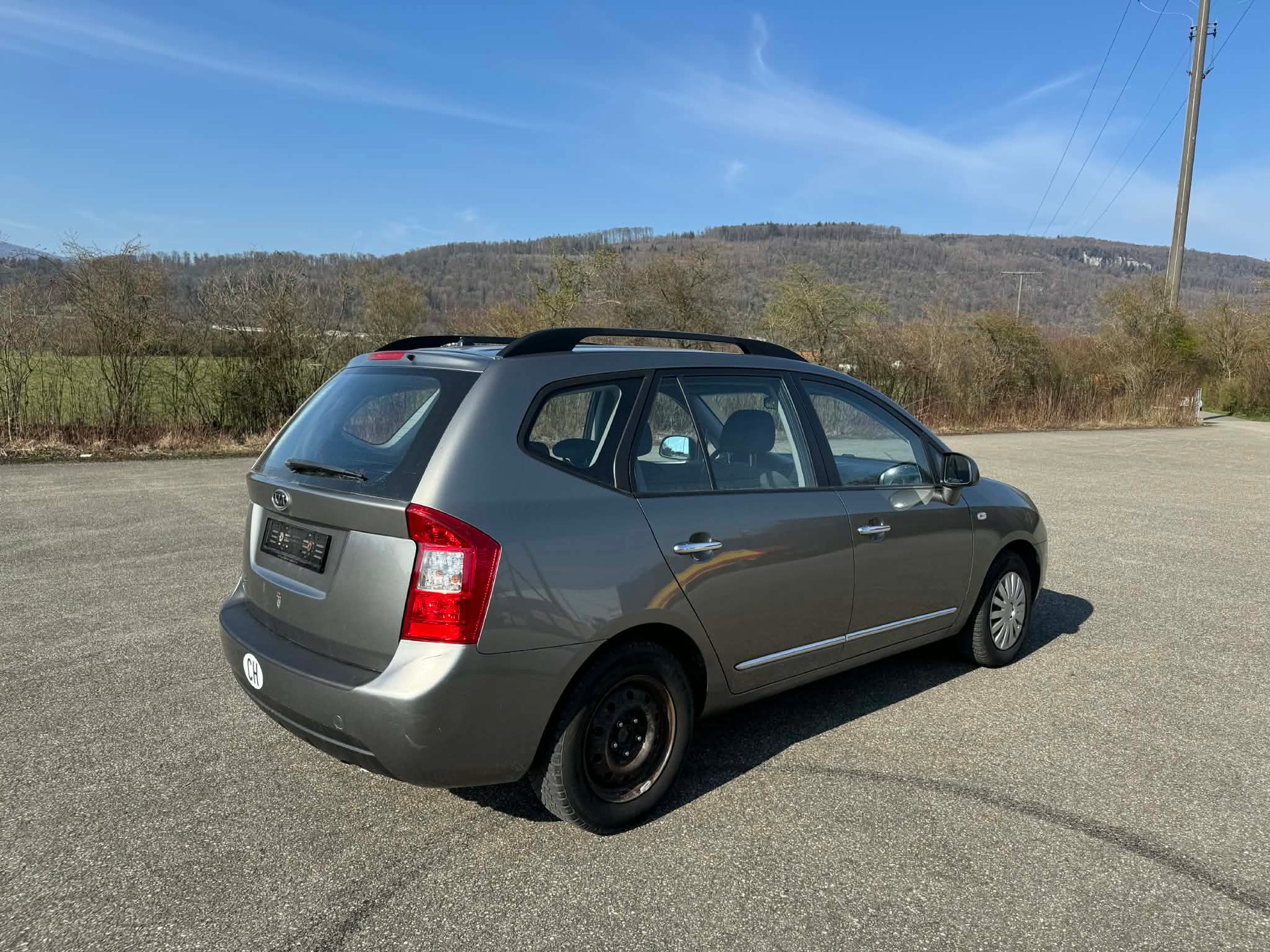 KIA Carens 2.0 CVVT Classic-image-5