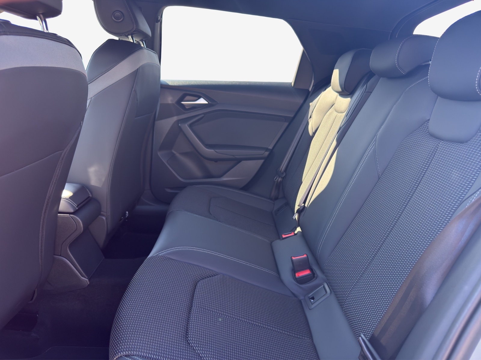 AUDI A1 Sportback 30 TFSI Attraction S-tronic-image-15