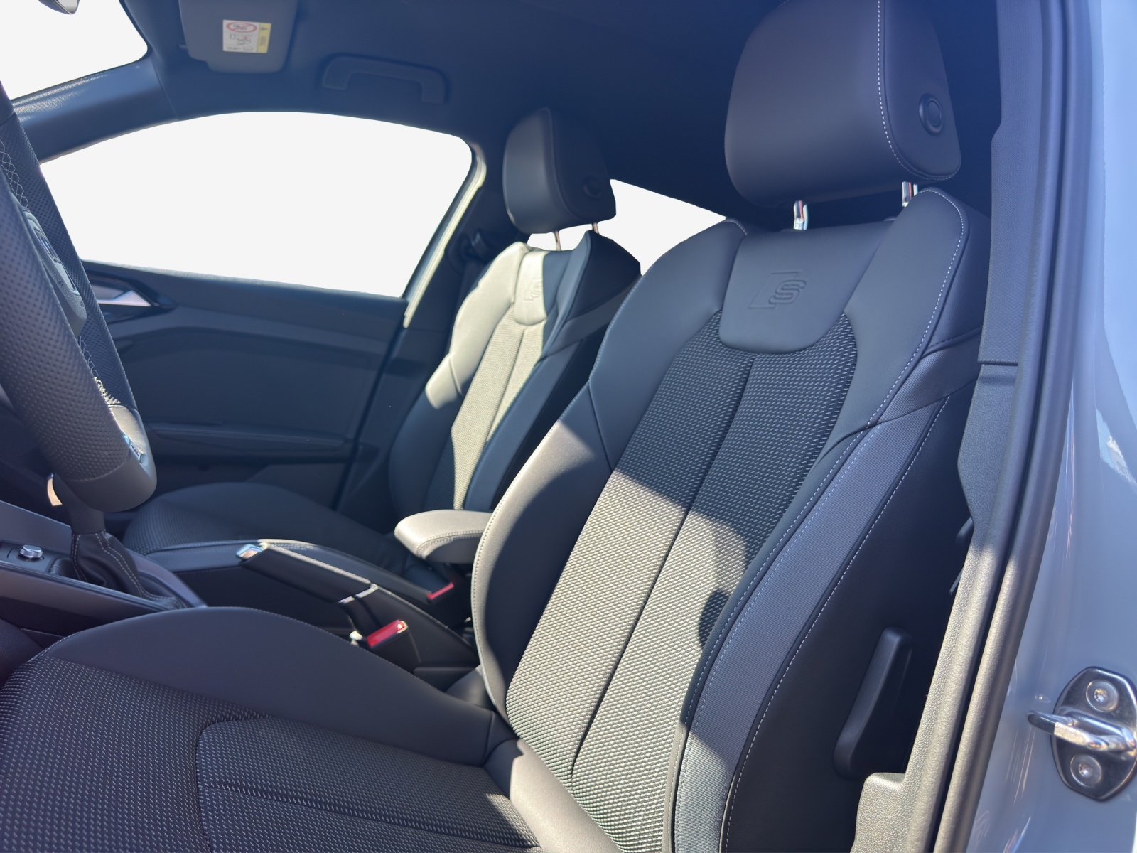 AUDI A1 Sportback 30 TFSI Attraction S-tronic-image-11