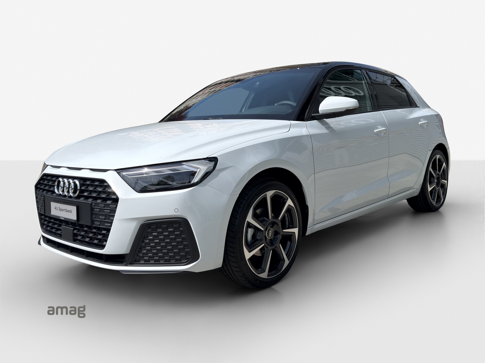 AUDI A1 Sportback 30 TFSI Attraction S-tronic-image-0