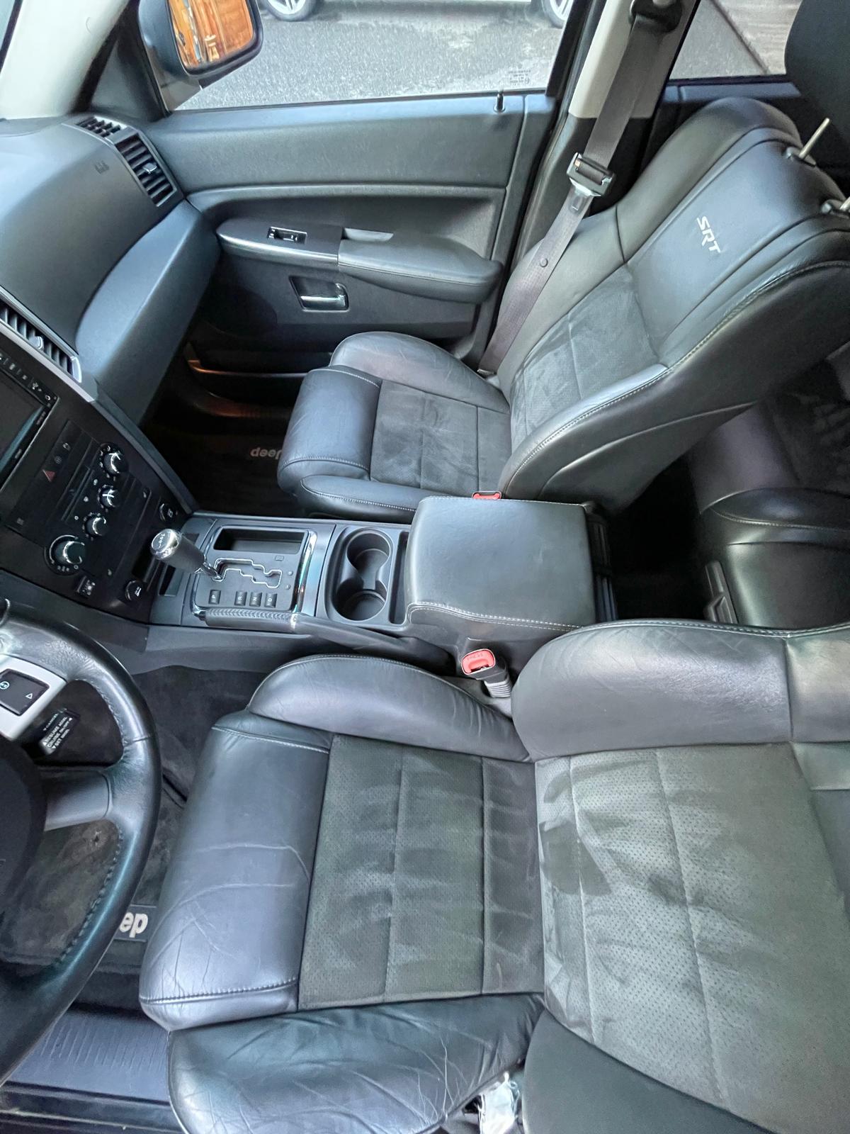 JEEP SRT8-image-2