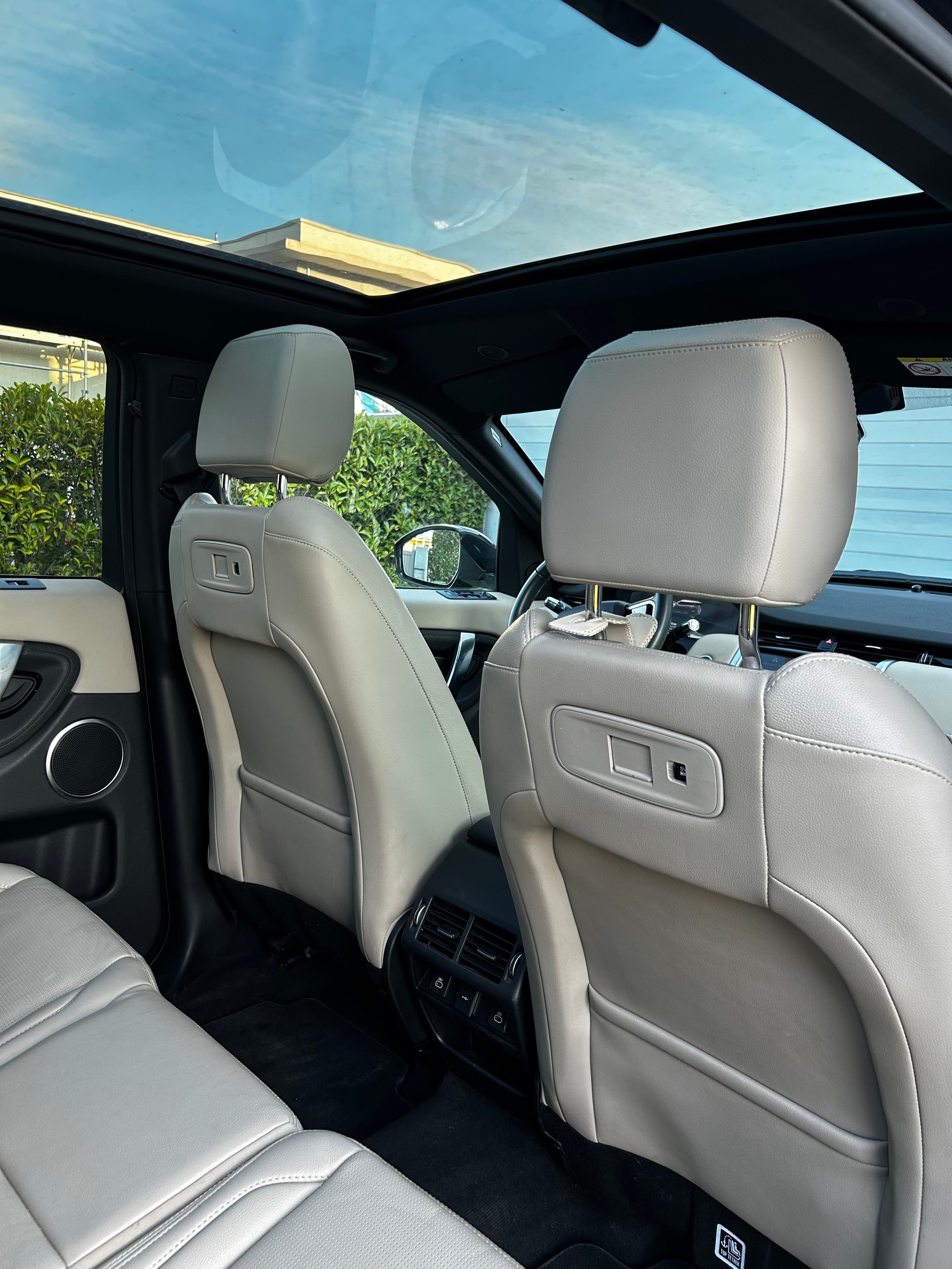 LAND ROVER Discovery Sport P300e 1.5 PHEV SE AT8-image-7