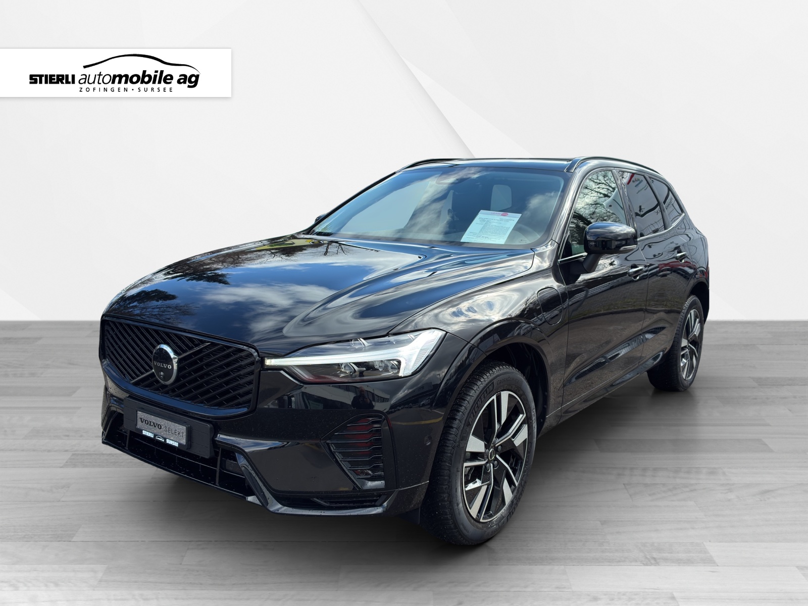 VOLVO XC60 2.0 T6 TE Plus Dark eAWD-image-0