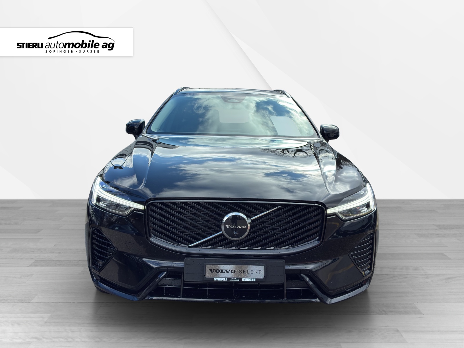 VOLVO XC60 2.0 T6 TE Plus Dark eAWD-image-1