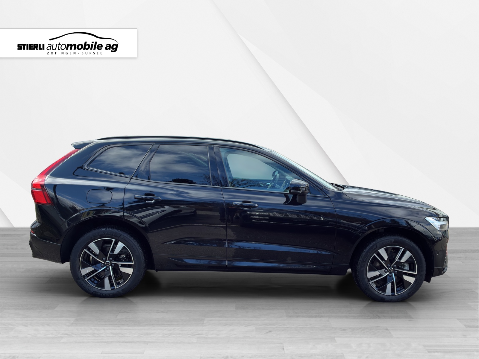VOLVO XC60 2.0 T6 TE Plus Dark eAWD-image-3