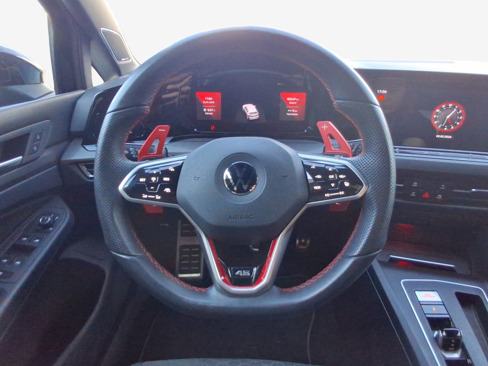 VW Golf 2.0 TSI GTI Clubsport 45 DSG-image-9