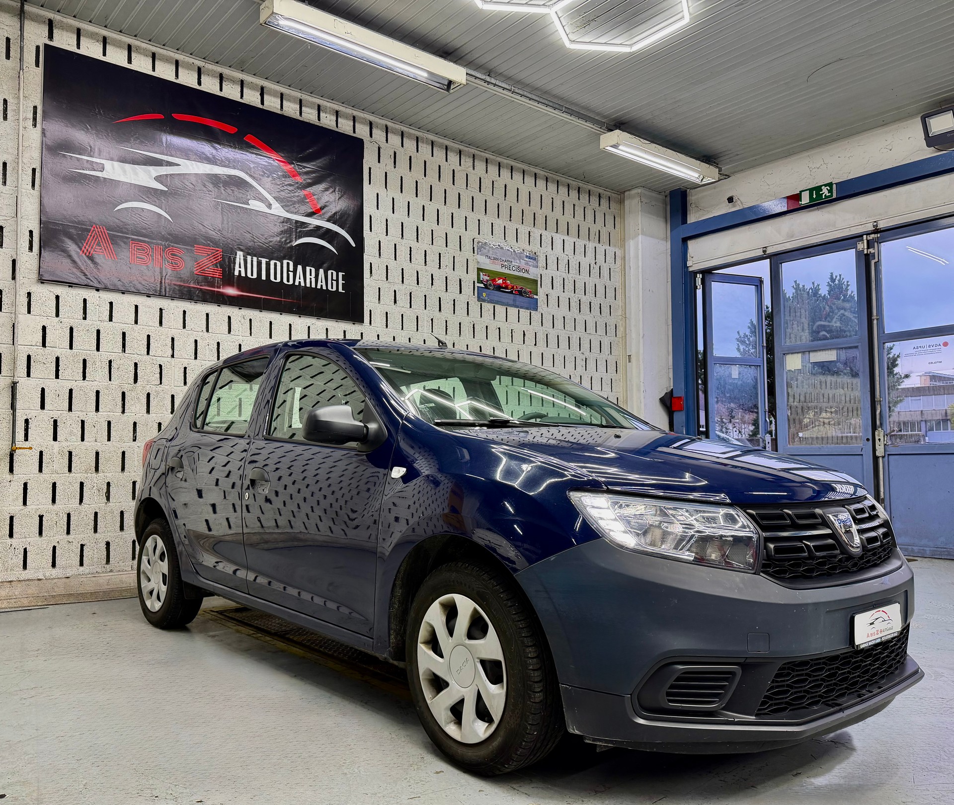 DACIA Sandero 1.0 Lauréate-image-2
