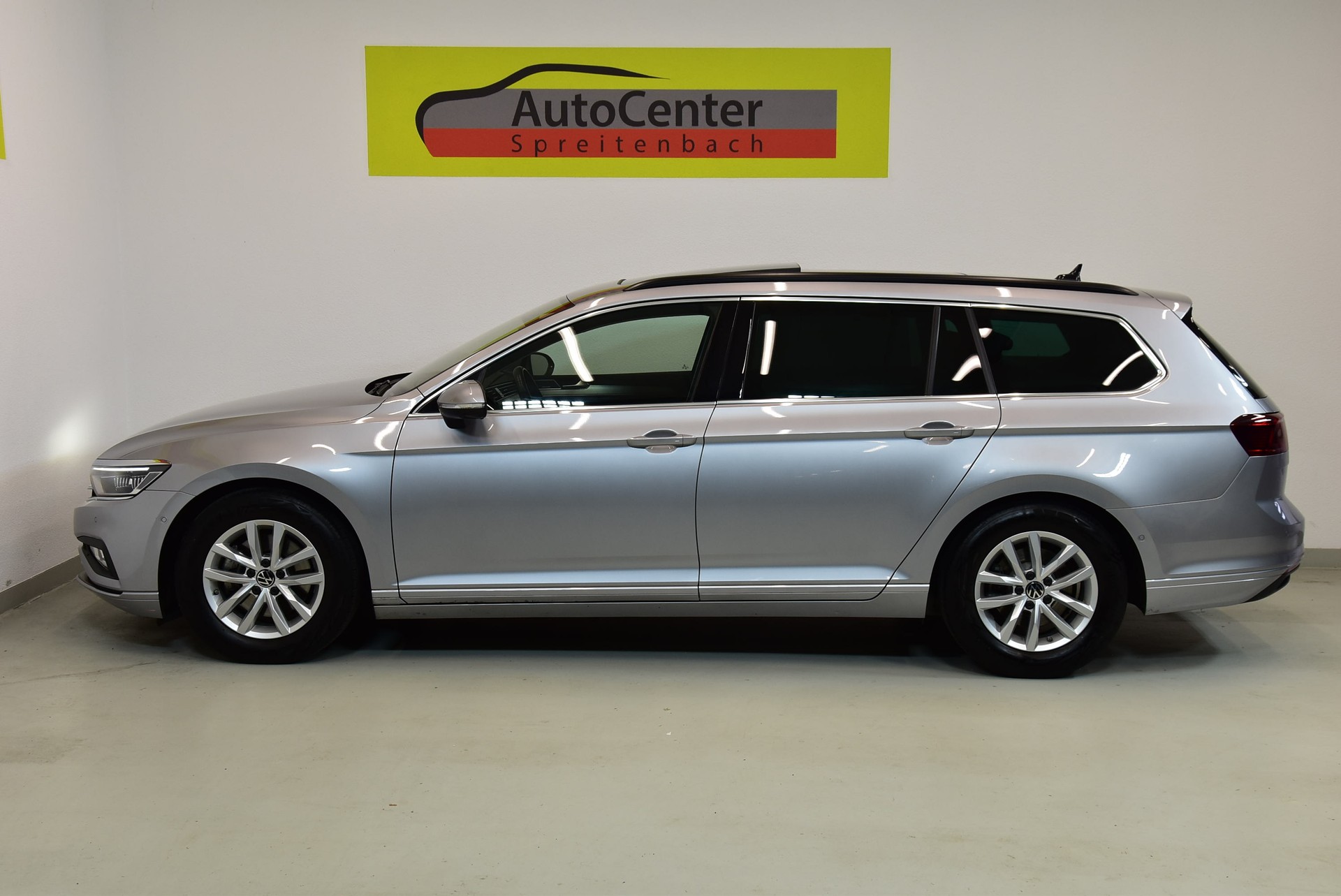 VW Passat 2.0 TDI BMT Business DSG-image-14