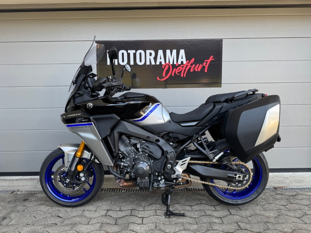 YAMAHA Tracer 9 GT+ Y-AMT-showroom-element-1