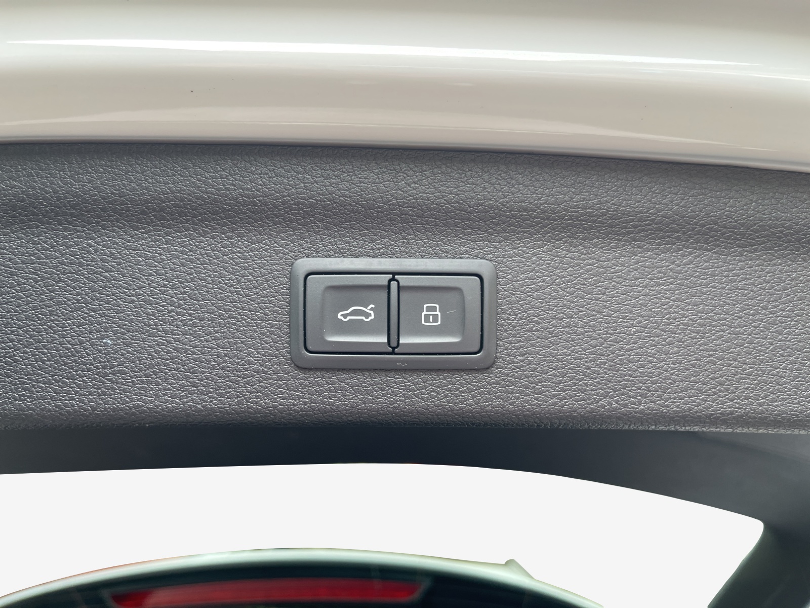 AUDI Q3 35 TFSI S line Attraction S-tronic-image-13