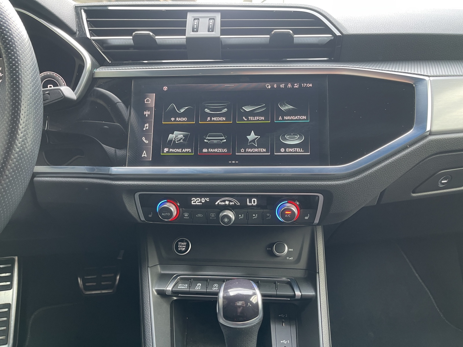 AUDI Q3 35 TFSI S line Attraction S-tronic-image-10