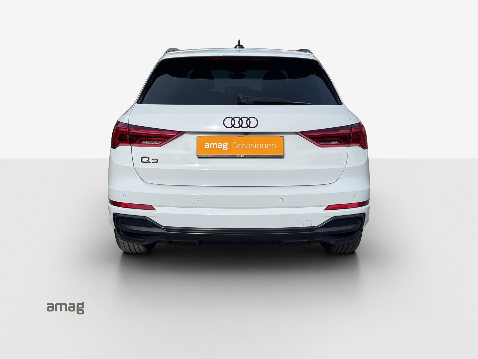 AUDI Q3 35 TFSI S line Attraction S-tronic-image-3