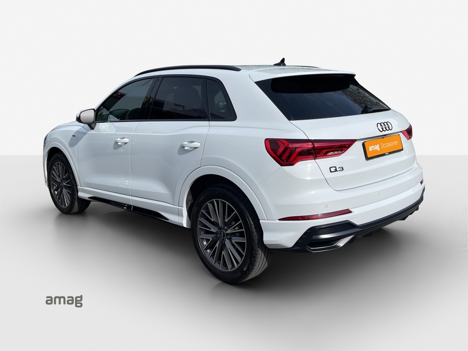 AUDI Q3 35 TFSI S line Attraction S-tronic-image-2