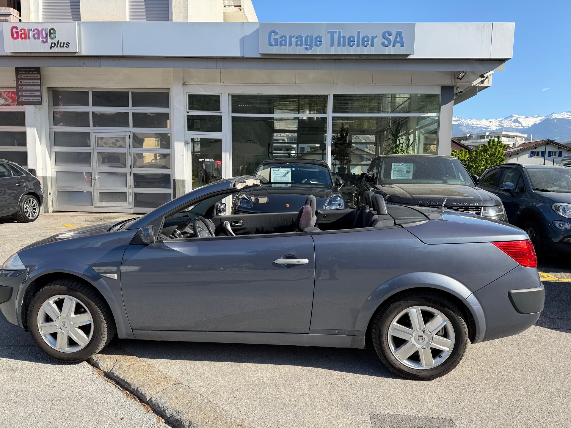 RENAULT Mégane C-C 2.0 16V Privilège Luxe-image-7