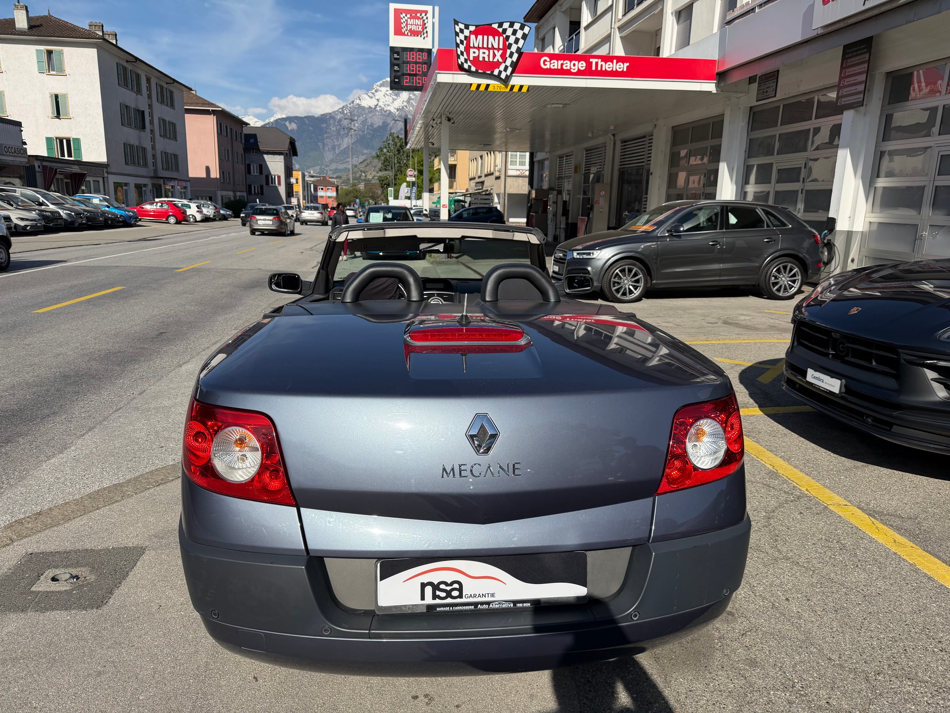 RENAULT Mégane C-C 2.0 16V Privilège Luxe-image-5