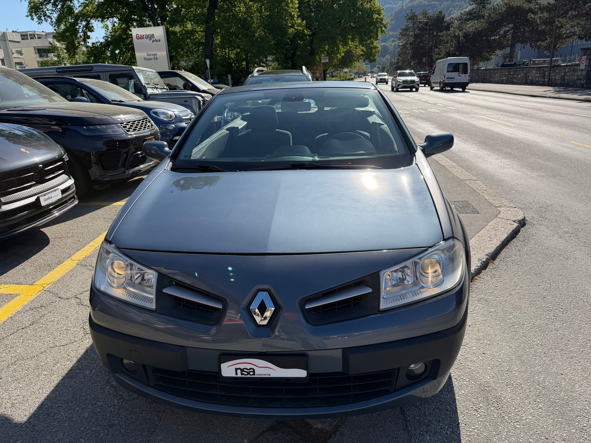 RENAULT Mégane C-C 2.0 16V Privilège Luxe-showroom-element-2