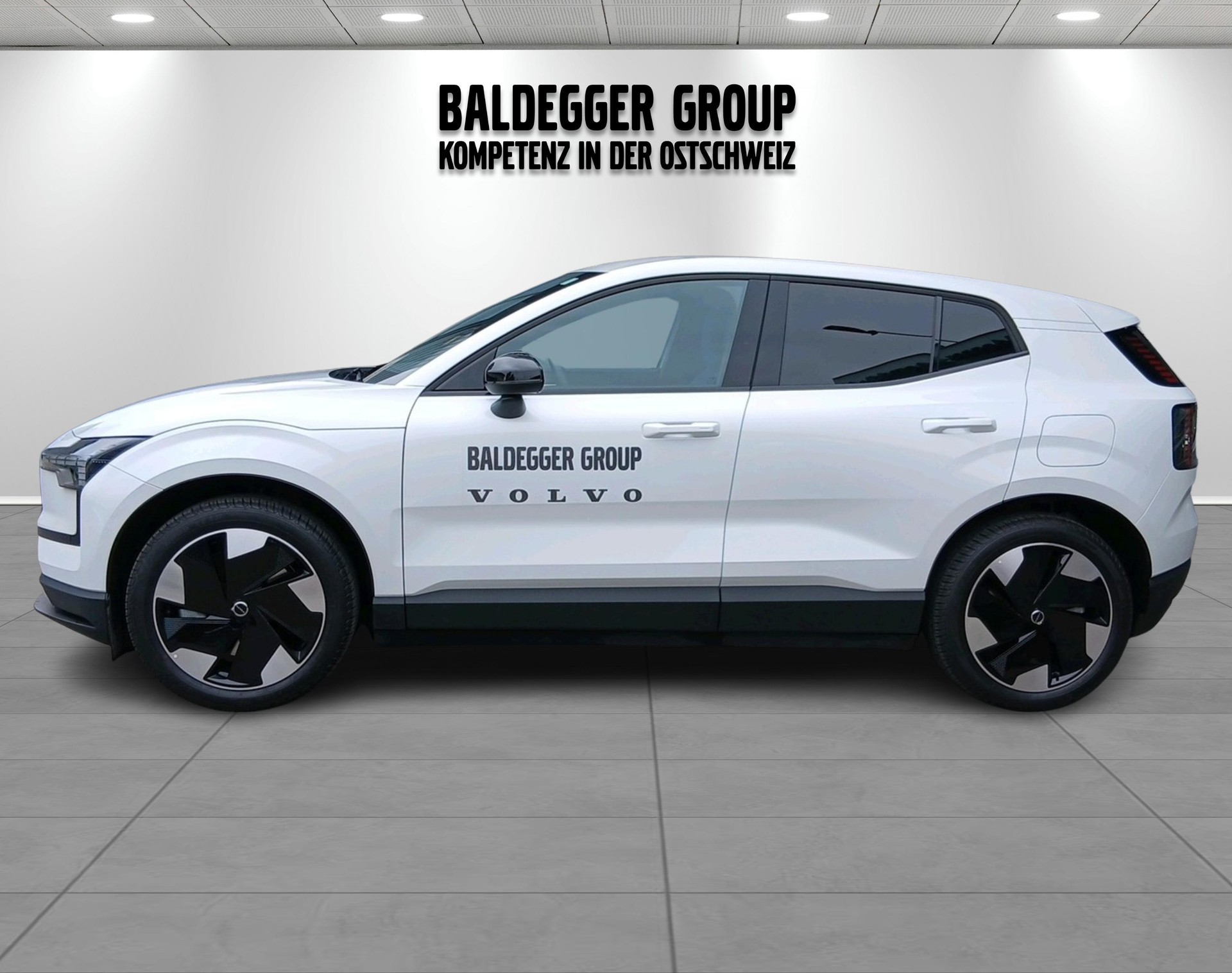 VOLVO EX 30 E60 Twin Plus Performance-image-8