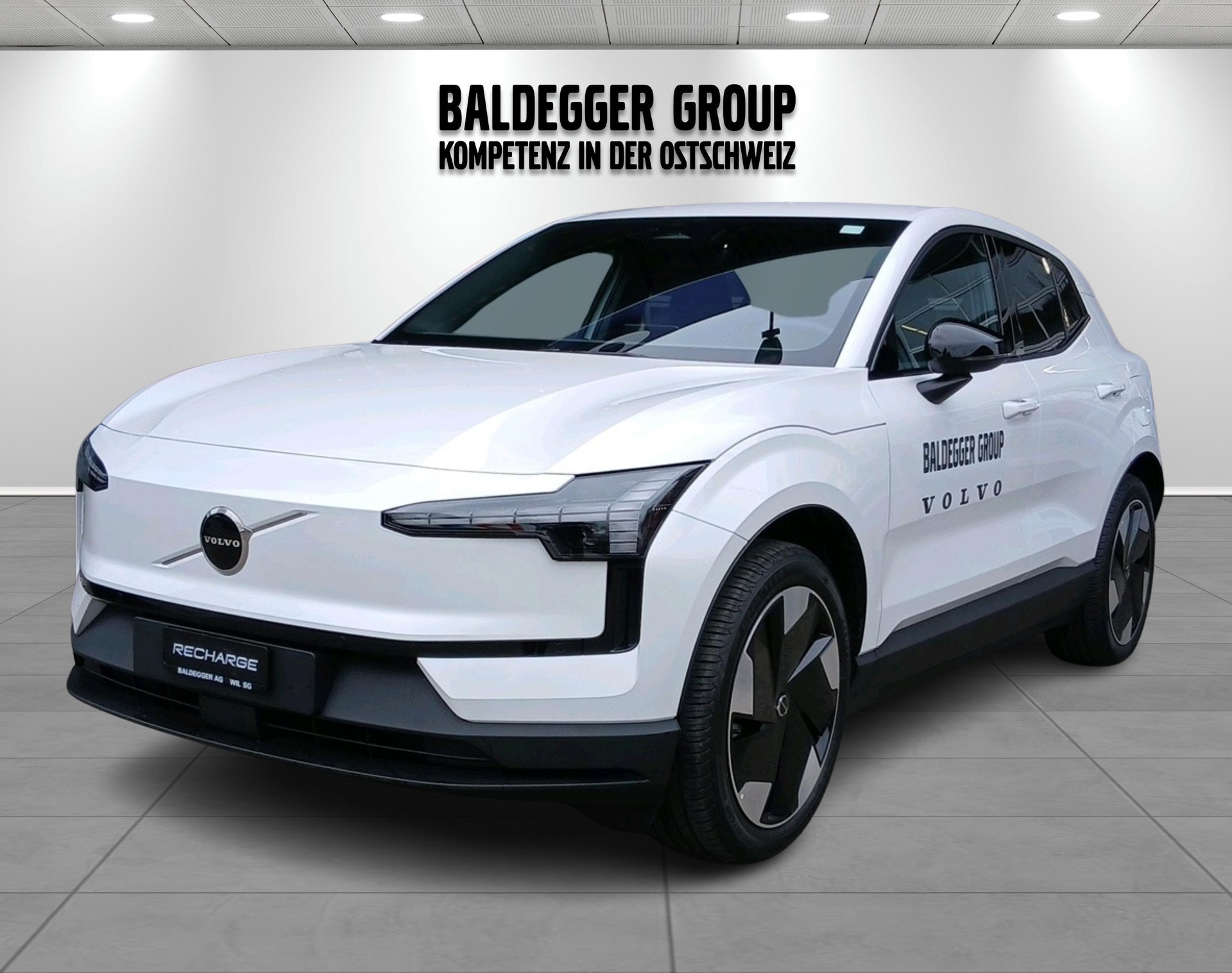 VOLVO EX 30 E60 Twin Plus Performance-image-0
