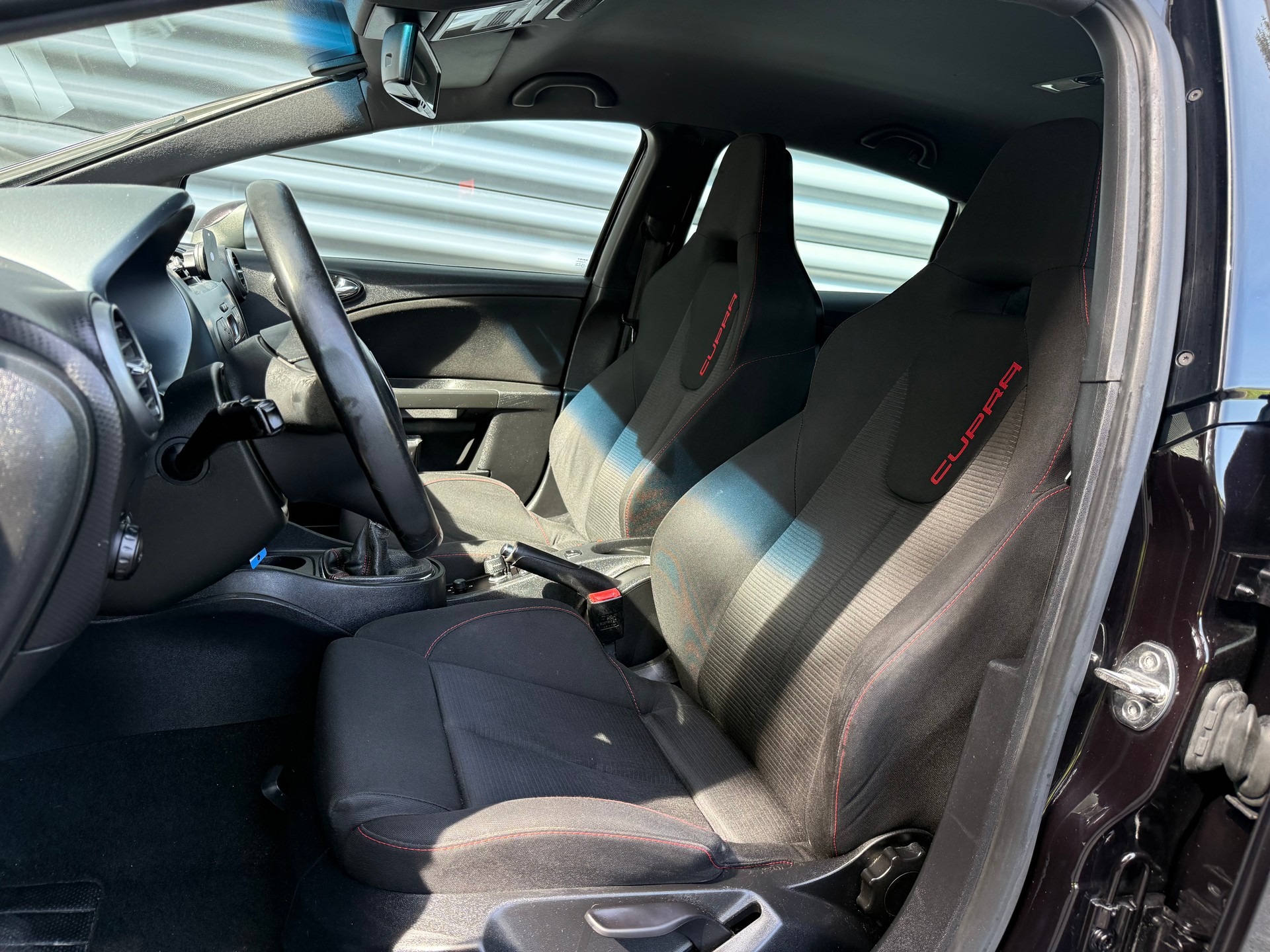 SEAT Leon 2.0 TSI Cupra-image-10