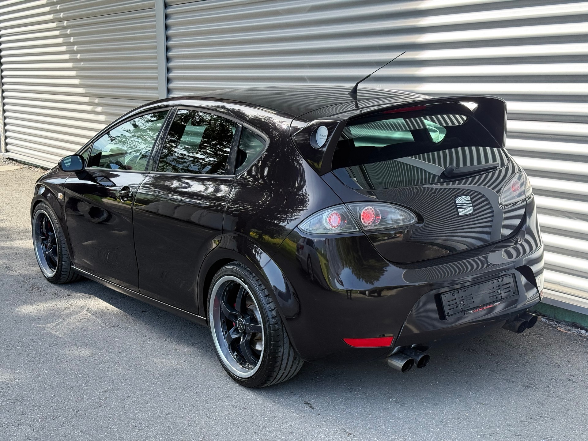 SEAT Leon 2.0 TSI Cupra-image-3