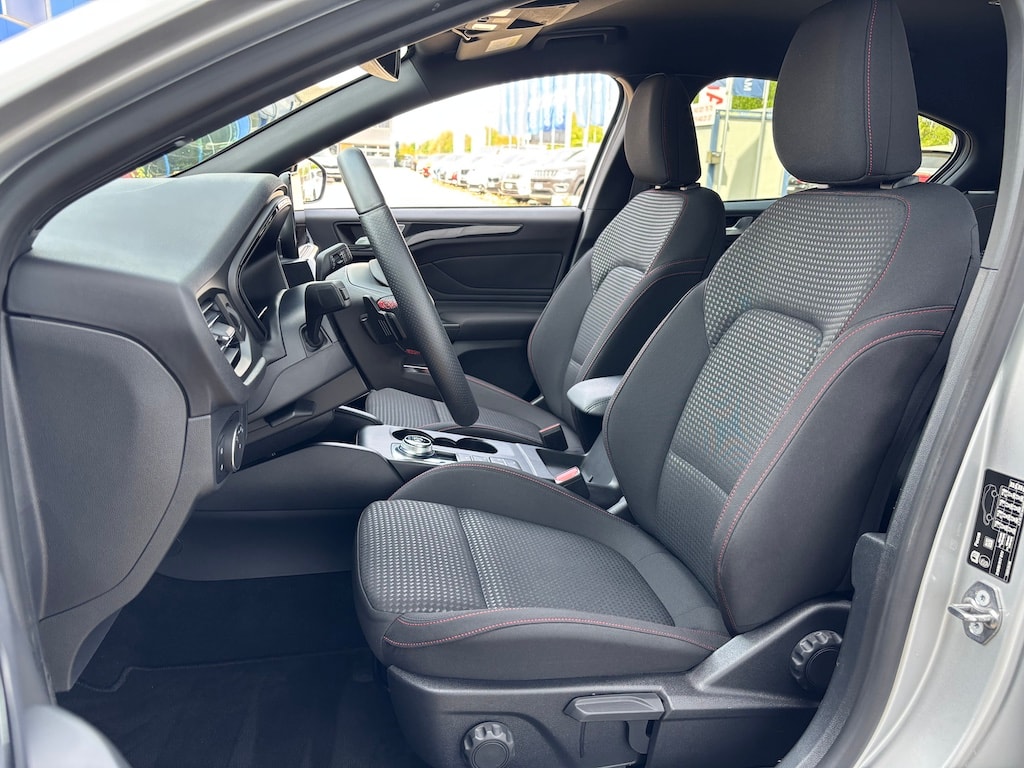 FORD Focus 1.5 SCTi ST Line-image-6